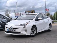 Used Toyota Prius Active 122 HP (89 kW) 2017 White Hatchback