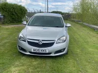 Usado Vauxhall Insignia SRi 163 CV (119 kW) 2015 Plateado Utilitario