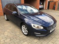 Usado Volvo V60 SE 181 CV (133 kW) 2014 Azul Familiar