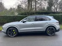 Used Porsche Cayenne 462 HP (339 kW) 2021 Silver SUV