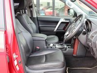 Used Toyota Land Cruiser 177 HP (130 kW) 2016 Red Estate