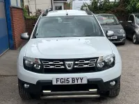Used Dacia Duster Lauréate 110 HP (80 kW) 2015 White SUV