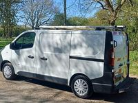 Second-hand Vauxhall Vivaro 2017 Alb