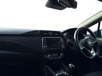 Begagnad Nissan Micra 101 HK (74 kW) 2020 Röd Halvkombi