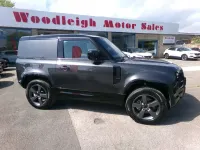 Used Land Rover Defender SE Dynamic 246 HP (180 kW) 2025 Grey SUV
