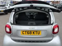 Used Smart ForTwo Coupé Premium 71 HP (52 kW) 2019 Silver Coupe