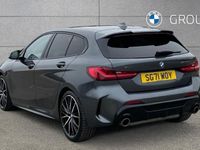 Usado BMW M135 Comfort Edition 306 CV (225 kW) 2021 Gris Utilitario