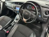Used Toyota Auris Hybrid 136 HP (100 kW) 2014 Black Hatchback