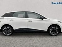 Used MG MG4 EV SE 125 kW (170 HP) 2023 Solid  arctic white Hatchback