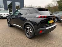 Second-hand Peugeot e-2008 Allure+ 98 kW (134 CP) 2022 Negru SUV