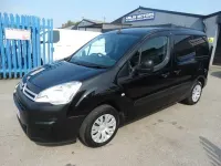 Used Citroën Berlingo 2018 Black MPV