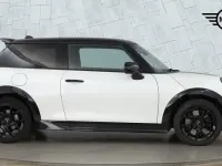 Used Mini Cooper S Hatch 201 HP (147 kW) 2025 White Hatchback