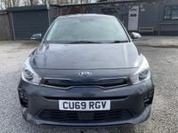 Used VW Touran SE 105 HP (77 kW) 2014 Black MPV