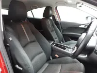 Used Mazda 3 121 HP (88 kW) 2018 Red Hatchback