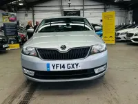 Usado Skoda Rapid SE 110 HP (80 kW) 2014 Prateado Citadino