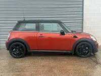 Used Mini Cooper Hatch 122 HP (89 kW) 2010 Orange Hatchback