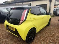 Used Toyota Aygo X-cite 68 HP (50 kW) 2016 Yellow Hatchback