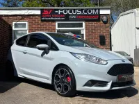 Używany Ford Fiesta ST200 200 KM (147 kW) 2017 Szary Hatchback