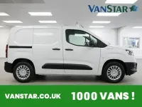 Usado Toyota Proace 100 kW (136 CV) 2023 Blanco Monovolumen