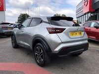 Usado Nissan Juke N-Connecta 114 CV (83 kW) 2025 Plateado SUV