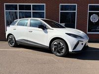 Used MG MG4 EV SE 319 kW (435 HP) 2023 White Hatchback