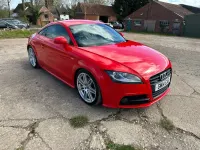 Begagnad Audi TT Black Edition 184 HK (135 kW) 2014 Röd Sportkupé