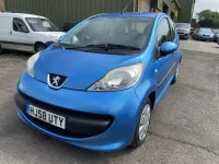 Gebraucht Peugeot 107 Urban Move 68 PS (50 kW) 2008 Blau Kleinwagen