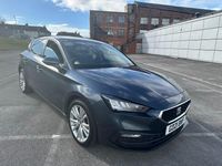 Begagnad Seat Leon SE Dynamic 2021 Grå Halvkombi