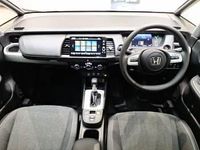 Used Honda Jazz Hybrid 109 HP (80 kW) 2021 White Hatchback