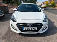 Used Hyundai i30 SE 100 HP (73 kW) 2015 White Hatchback
