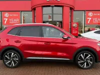 New MG ZS Trophy 196 HP (144 kW) 2025 Black Hatchback