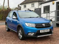 Gebraucht Dacia Sandero Essentiel 90 PS (66 kW) 2019 Blau Kleinwagen