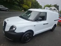 Used LEVC VN5 Business 150 HP (110 kW) 2021 White MPV