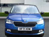 Begagnad Skoda Fabia Colour Edition 2021 Blå Halvkombi