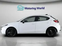 Usado Mazda 2 Homura-Line 90 HP (66 kW) 2023 Branco Citadino
