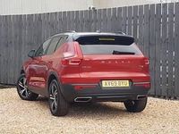 Used Volvo XC40 R-Design 163 HP (119 kW) 2020 Red SUV