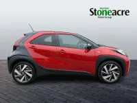 Used Toyota Aygo X 72 HP (52 kW) 2023 Red SUV
