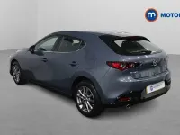 Usado Mazda 3 122 CV (89 kW) 2022 Gris Utilitario