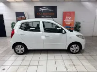 Used Hyundai i10 Active 83 HP (61 kW) 2013 White Hatchback