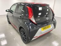 Used Toyota Aygo x-press 72 HP (52 kW) 2019 Black Hatchback