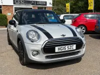 Używany Mini Cooper Hatch 136 KM (100 kW) 2015 Srebrny Hatchback