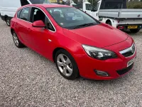 Used Vauxhall Astra SRi 115 HP (84 kW) 2010 Red Hatchback