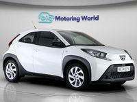 Used Toyota Aygo X PURE 72 HP (52 kW) 2024 White SUV