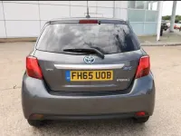 Used Toyota Yaris 101 HP (74 kW) 2016 Grey Hatchback