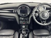 Używany Mini Cooper Hatch 134 KM (98 kW) 2018 Czerwony Hatchback