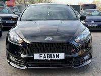 Used Ford Focus ST 185 HP (136 kW) 2015 Black Hatchback