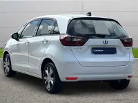 Used Honda Jazz Hybrid 109 HP (80 kW) 2021 Platinum white Hatchback