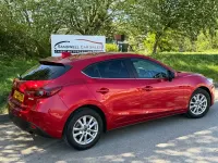 Used Mazda 3 2014 Red Hatchback