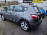 Used Nissan Qashqai Acenta 117 HP (86 kW) 2013 Grey SUV