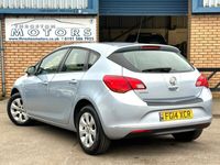 used Vauxhall Astra 1.4i 16V 87 Design 5dr